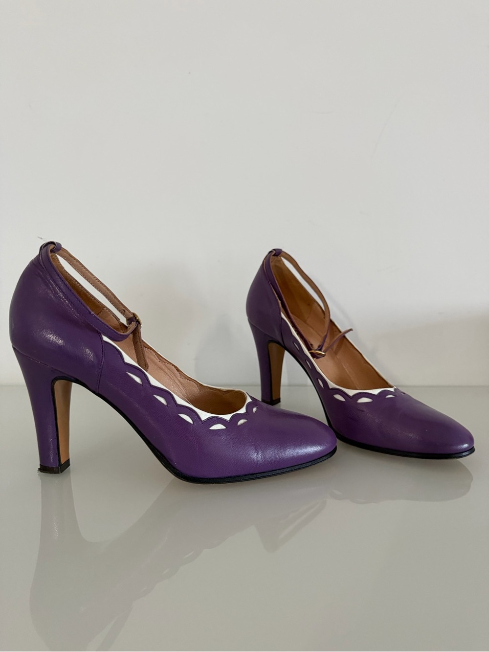 Italian Made Vintage Purple Women's Scallop Trim High Heel Pumps